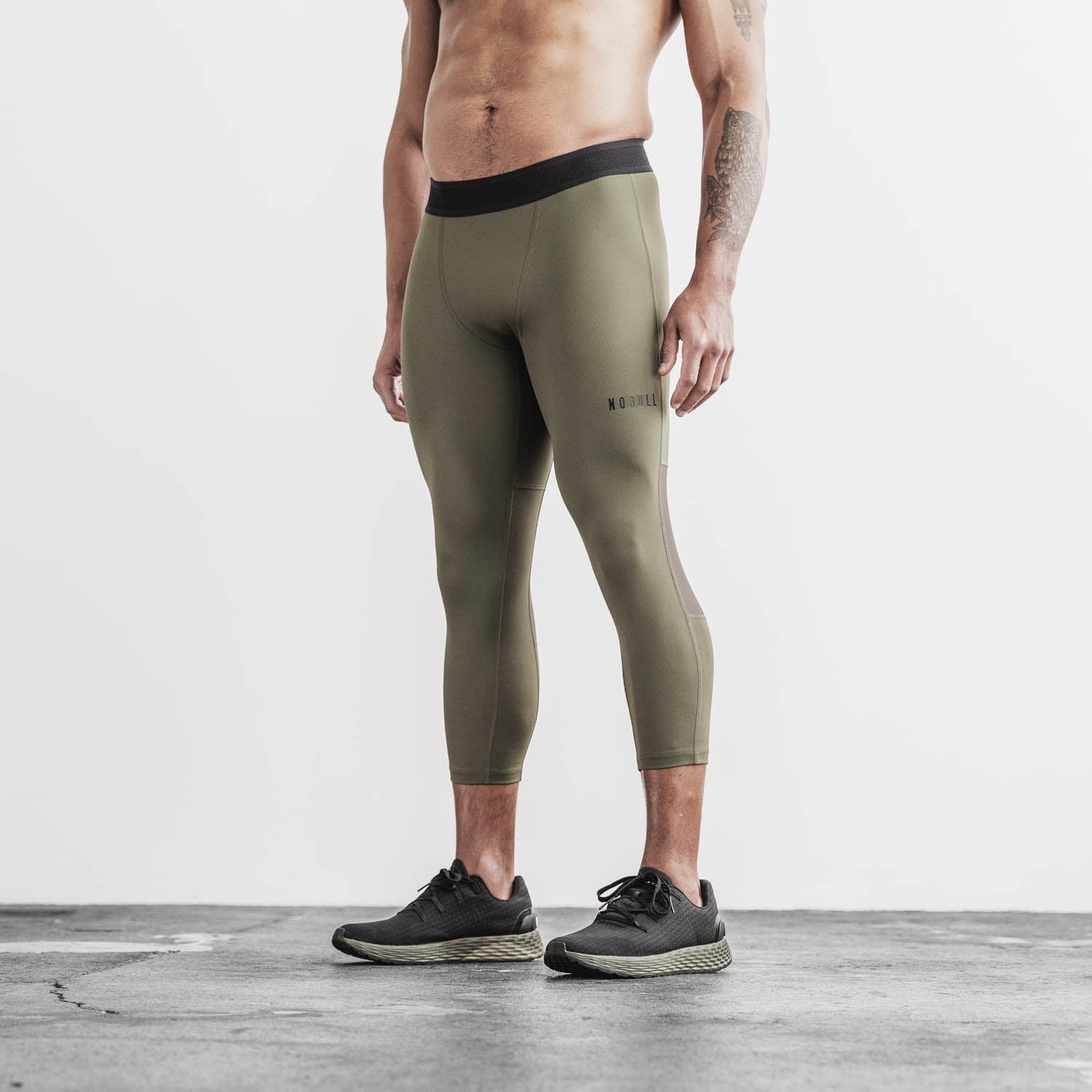 MEN'S MIDWEIGHT COMPRESSION TIGHT 23, ARMY GREEN
