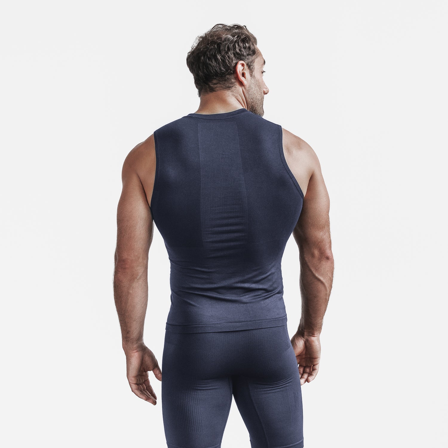 MEN'S MIDWEIGHT SEAMLESS COMPRESSION SLEEVELESS TOP, NAVY